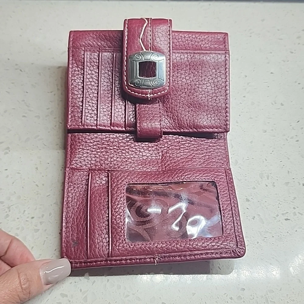 Brighton Vintage Pebble Leather Fold Wallet - Picture 5 of 10